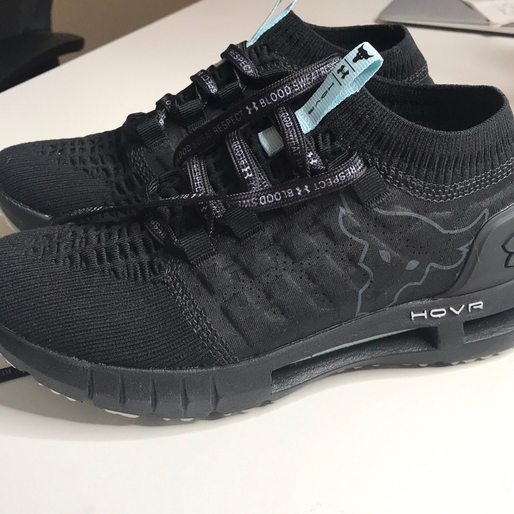NWOT Under Armour HOVR sneakers by The Rock / Sz 6